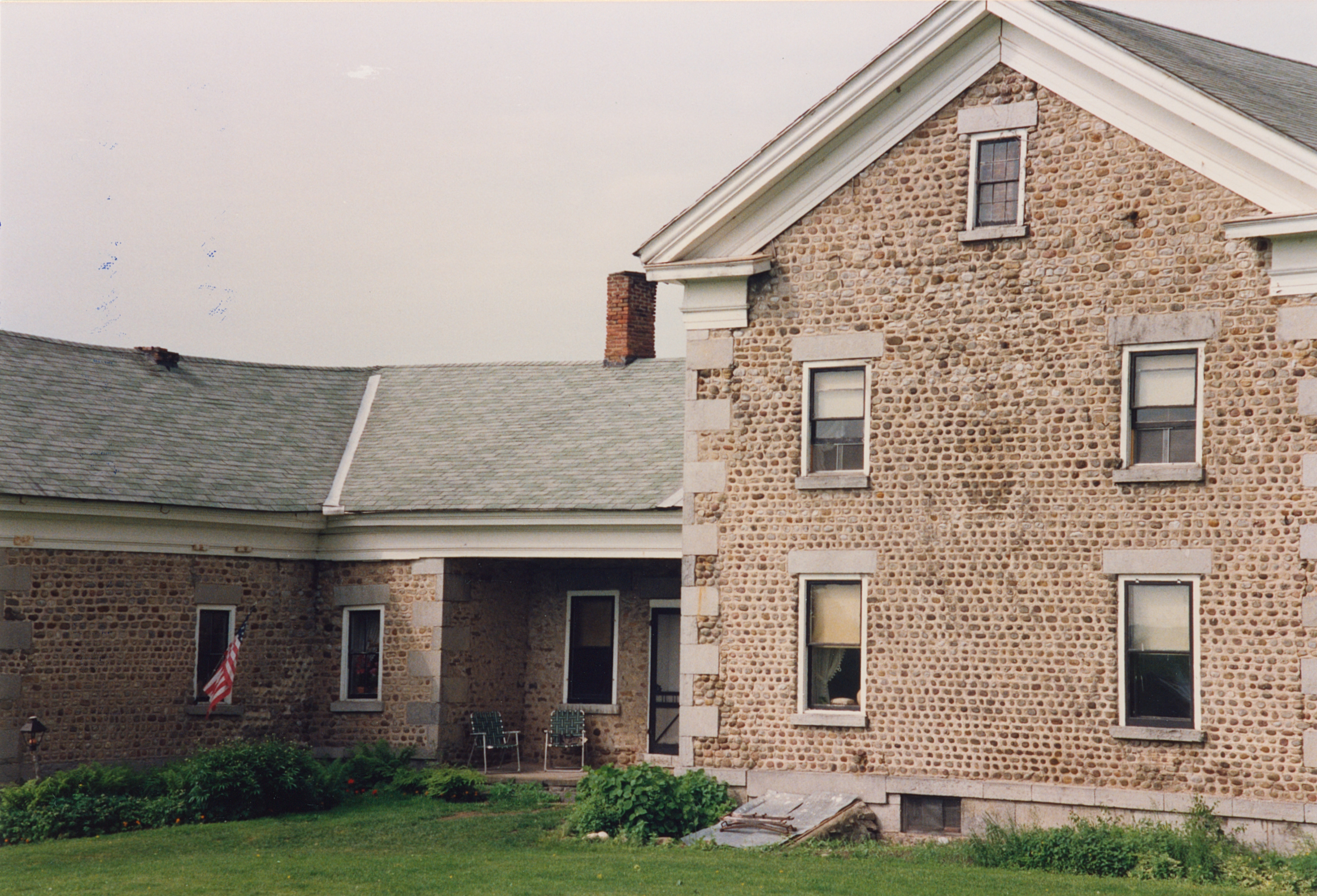 Mad-4 3822 Canal Rd 4